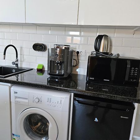 Apartament Dem Radulescu Langa Strand Râmnicu Vâlcea Екстериор снимка