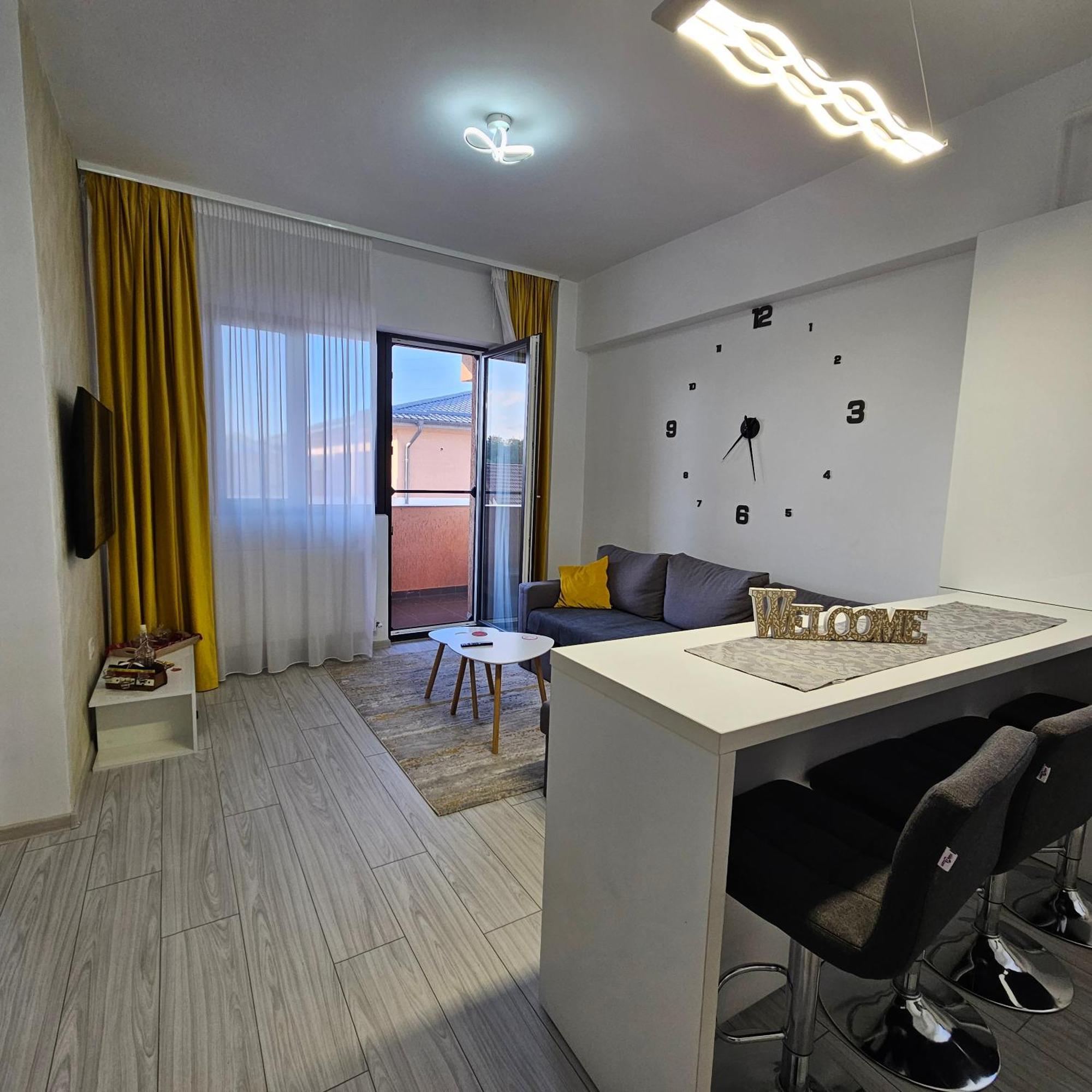 Apartament Dem Radulescu Langa Strand Râmnicu Vâlcea Екстериор снимка