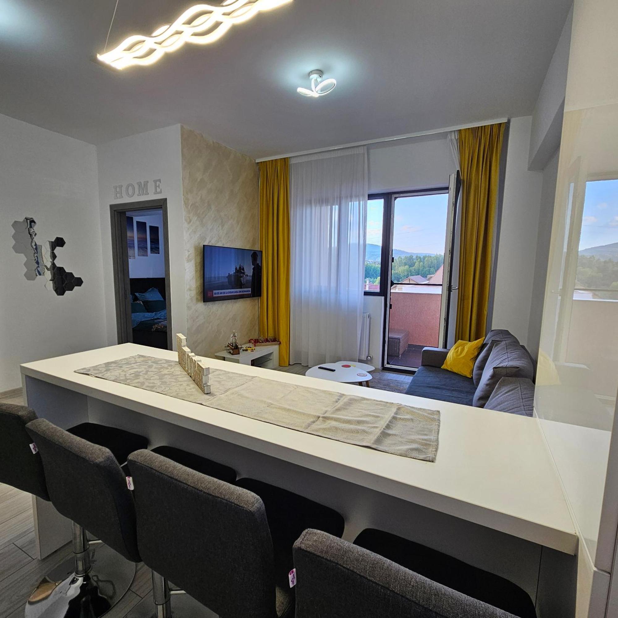 Apartament Dem Radulescu Langa Strand Râmnicu Vâlcea Екстериор снимка
