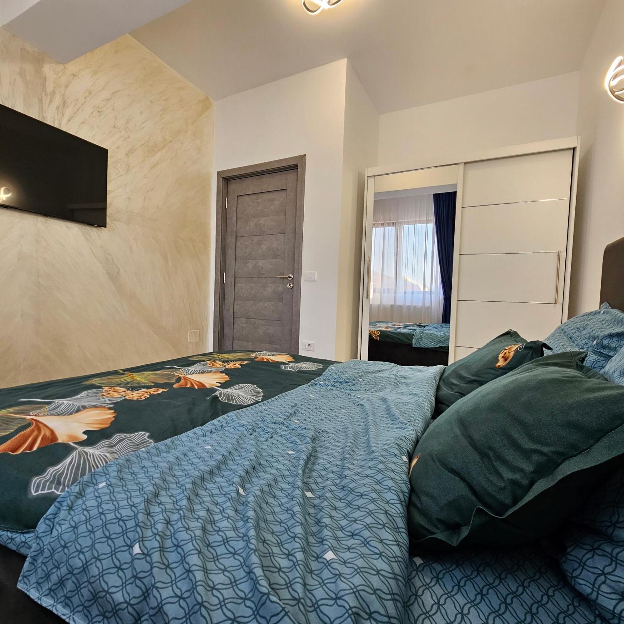 Apartament Dem Radulescu Langa Strand Râmnicu Vâlcea Екстериор снимка